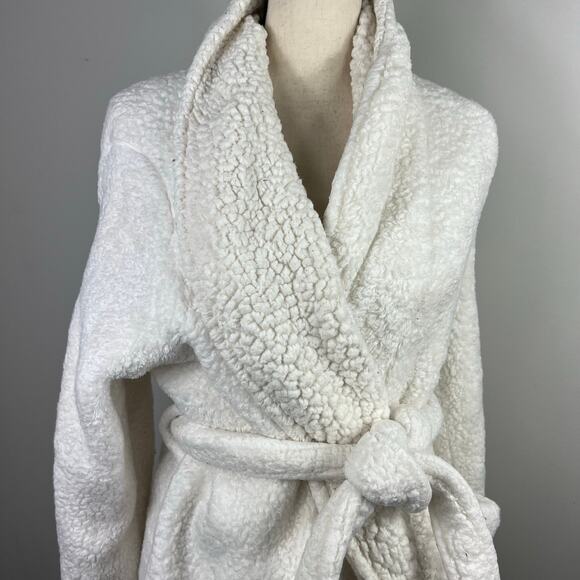 Nordstrom Fuzzy Fleece Robe - Picture 2 of 8